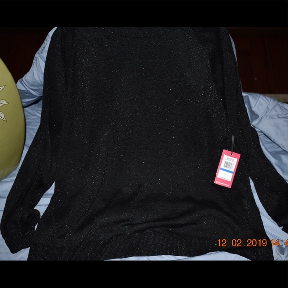 Vince Camuto Tops - Vince Camuto Black Top XL NWT